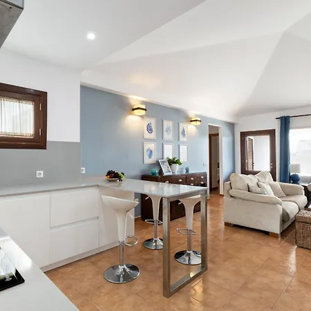 Lanzarote 3 Islands - Pool Heated *